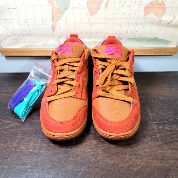 BRAND NEW Nike Dunk Low Disrupt 2 Desert Bronze Pink Prime Men's Size 10.5 - Picture 3 of 7